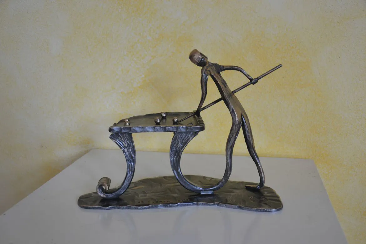 Scultura in ferro battuto primo premio torneo biliardo.