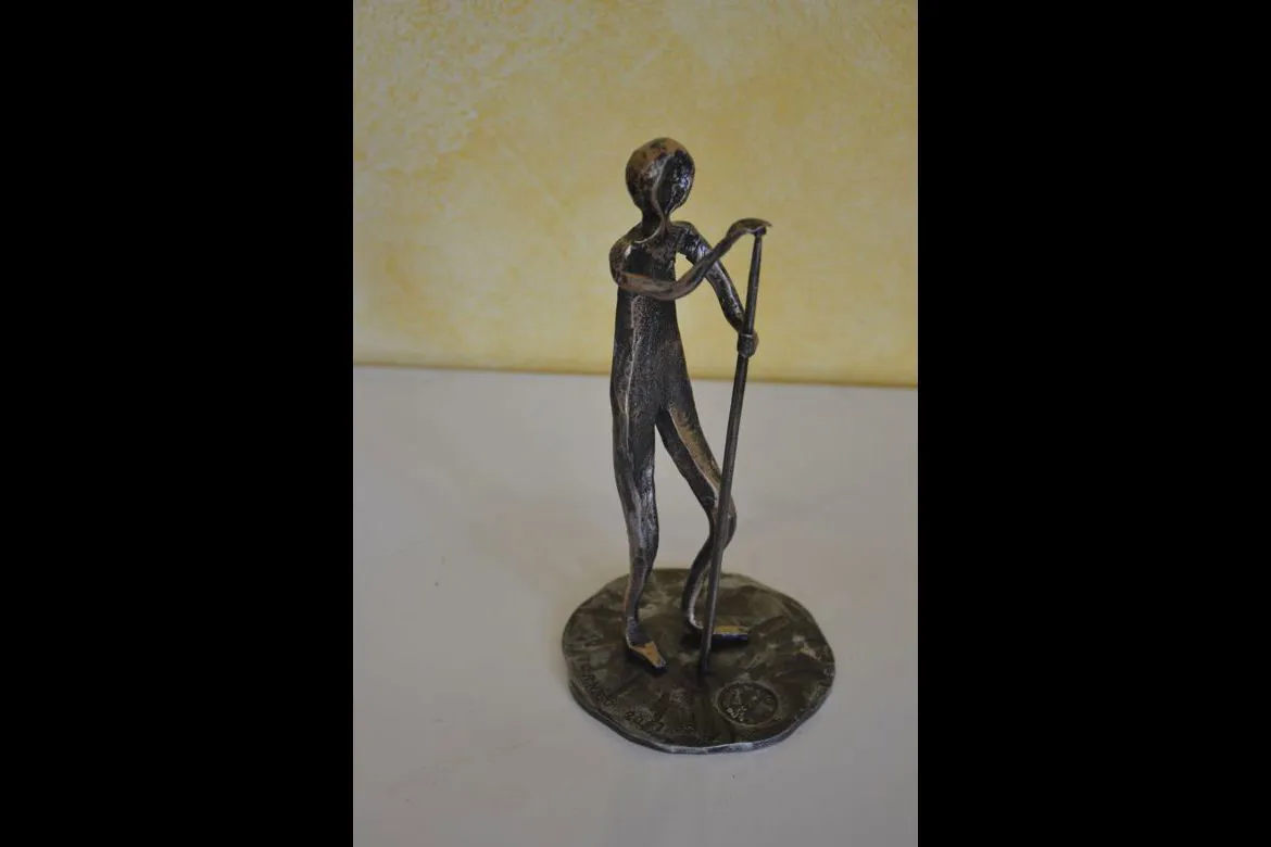 Scultura in ferro battuto secondo premio torneo biliardo.