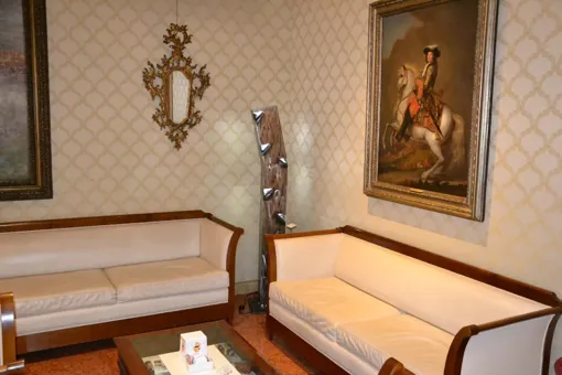 Esposizione di opere in ferro battuto al Grand Hotel Indigo di Verona