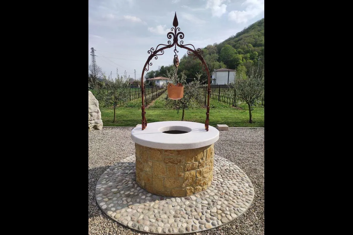 Realizzazione pozzo in ferro battuto